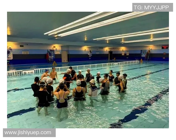 游泳技巧提升与训练方法全面解析，助你快速提高游泳水平